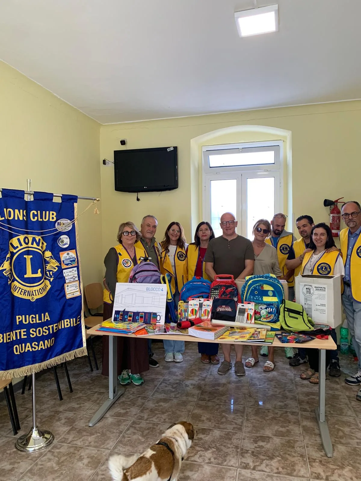 Consegna del materiale scolastico ai referenti della Caritas