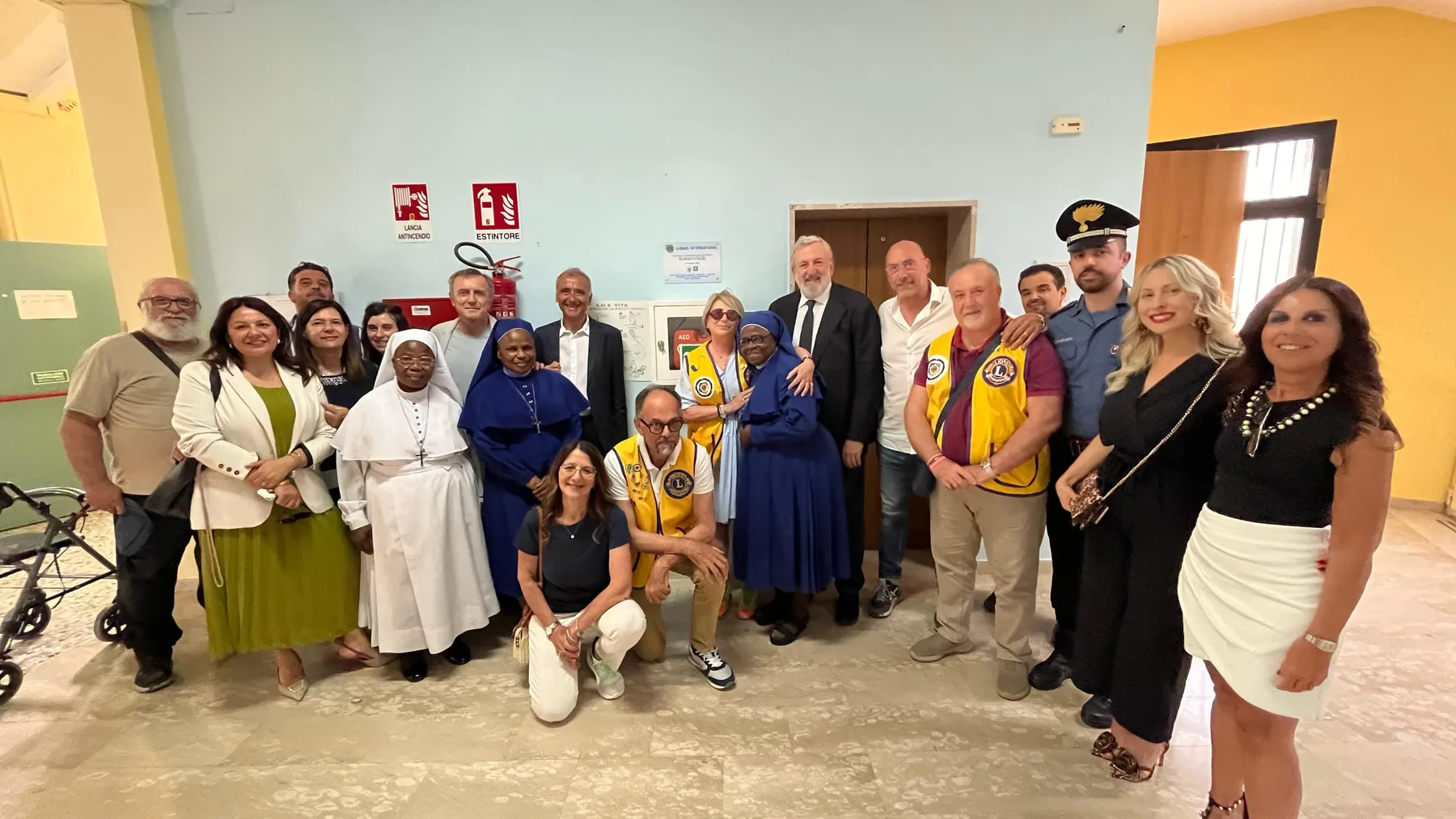 Consegna del defibrillatore semiautomatico donato dal Club